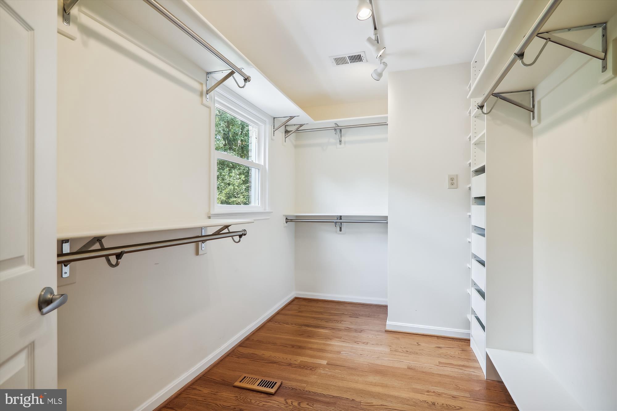 FAIRLAND ESTATES - Residential