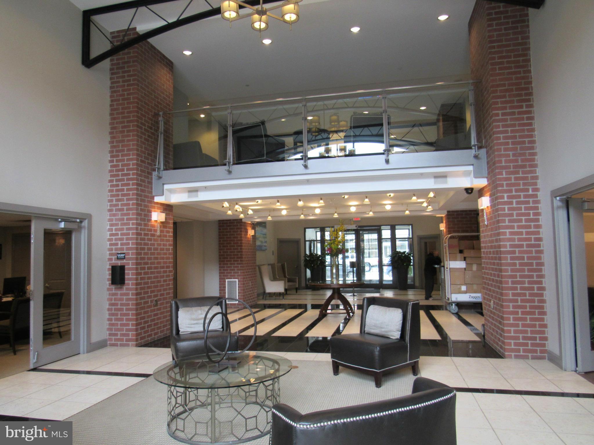 1021 N GARFIELD STREET 318