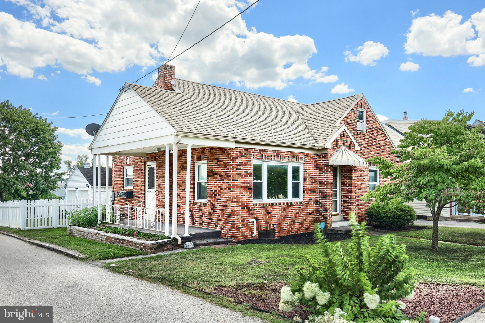 8 MAYFIELD STREET