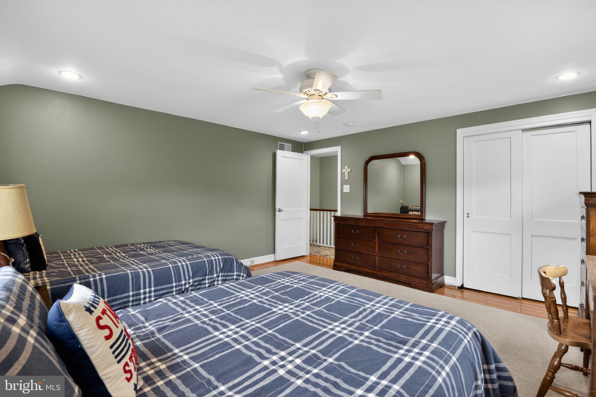 ROLLING GREEN - Residential