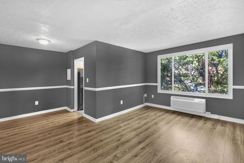 1907 MARION BARRY AVE SE 303 WASHINGTON DC 20020