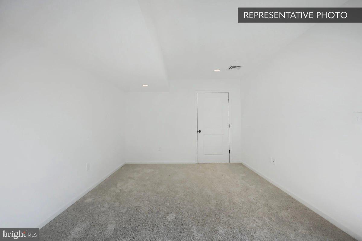 LOGAN GREENE - Residential