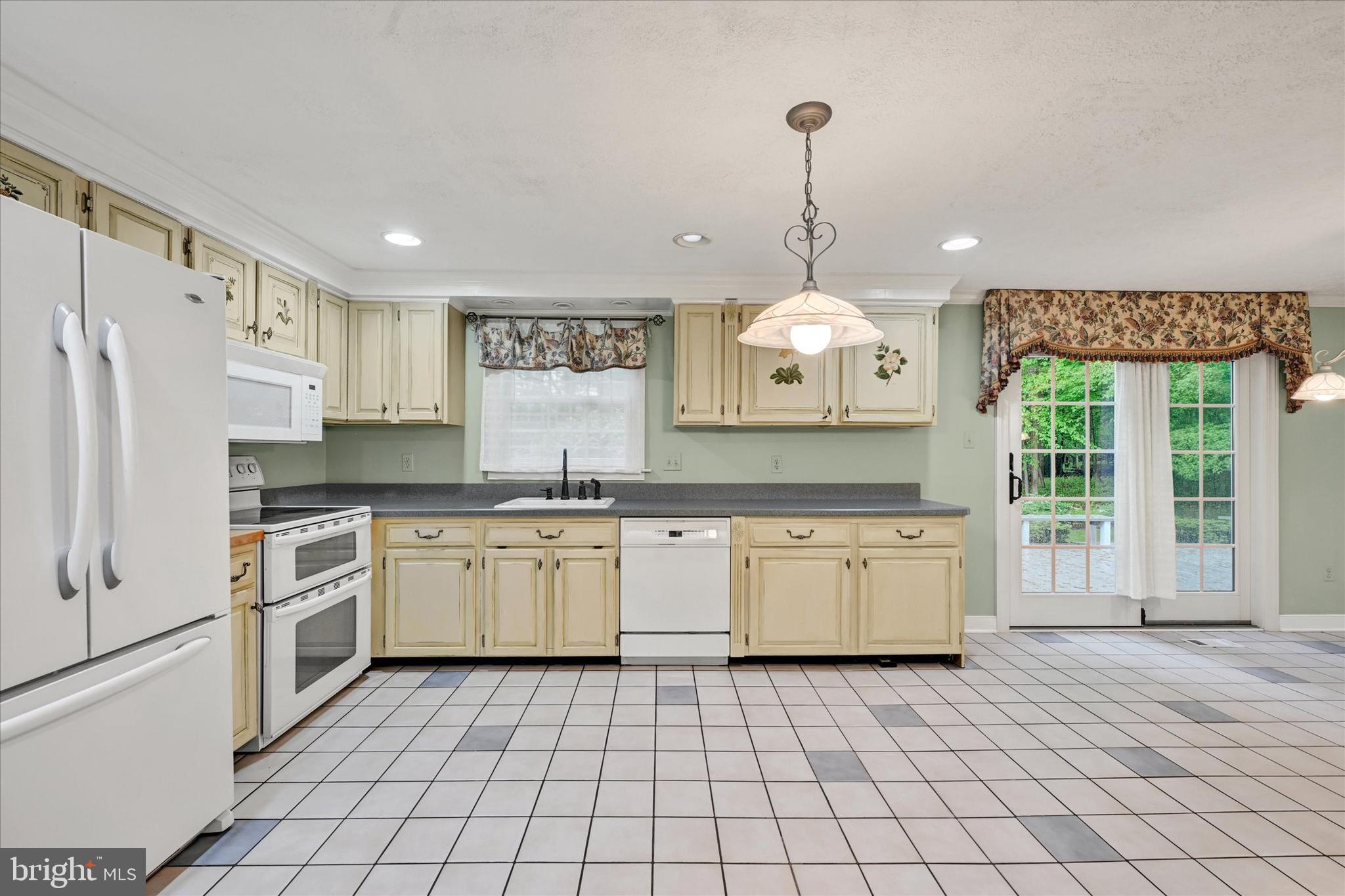 HERITAGE FARMS - Residential