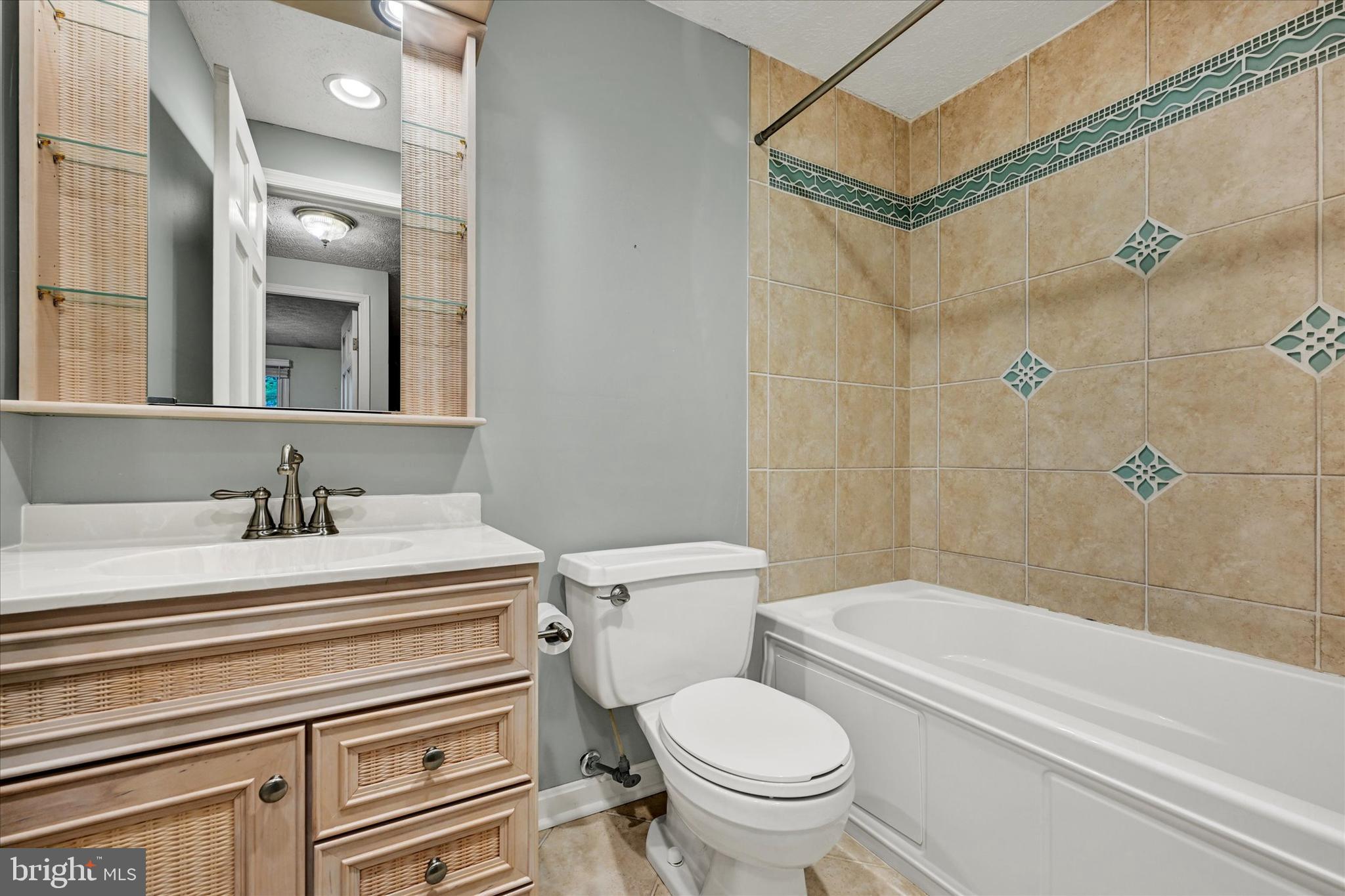 HERITAGE FARMS - Residential