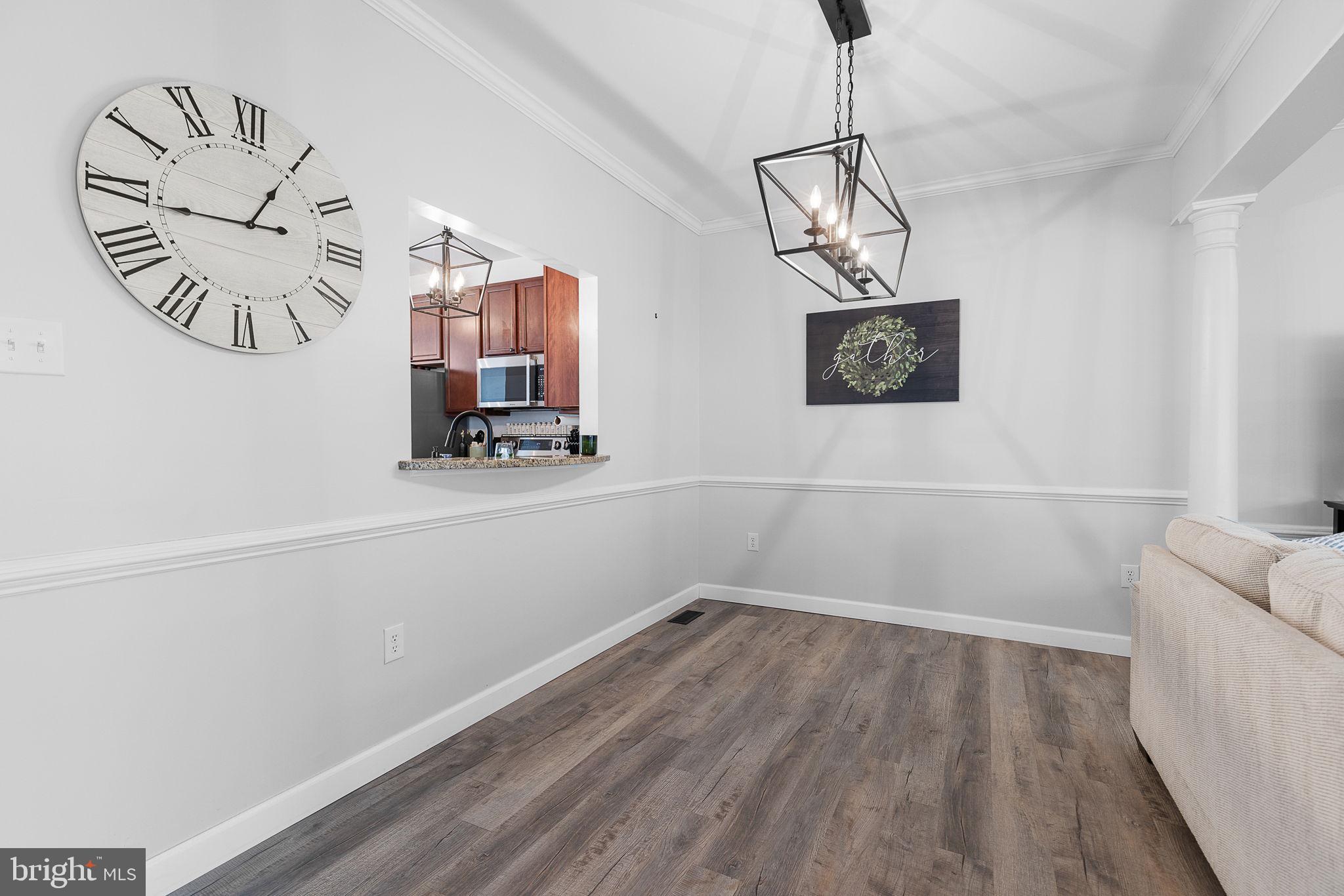 SUNNINGDALE MEADOWS - Residential