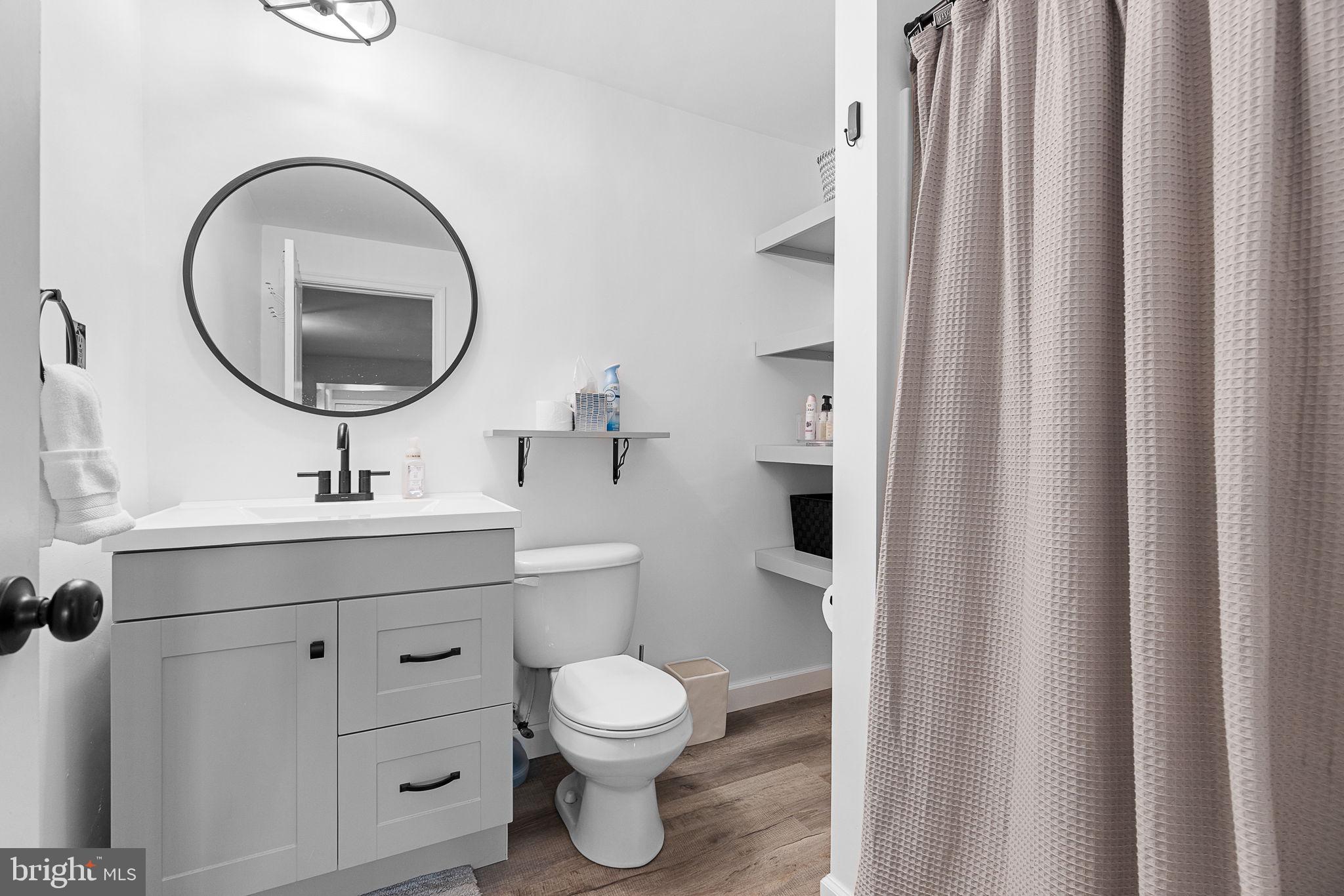 SUNNINGDALE MEADOWS - Residential