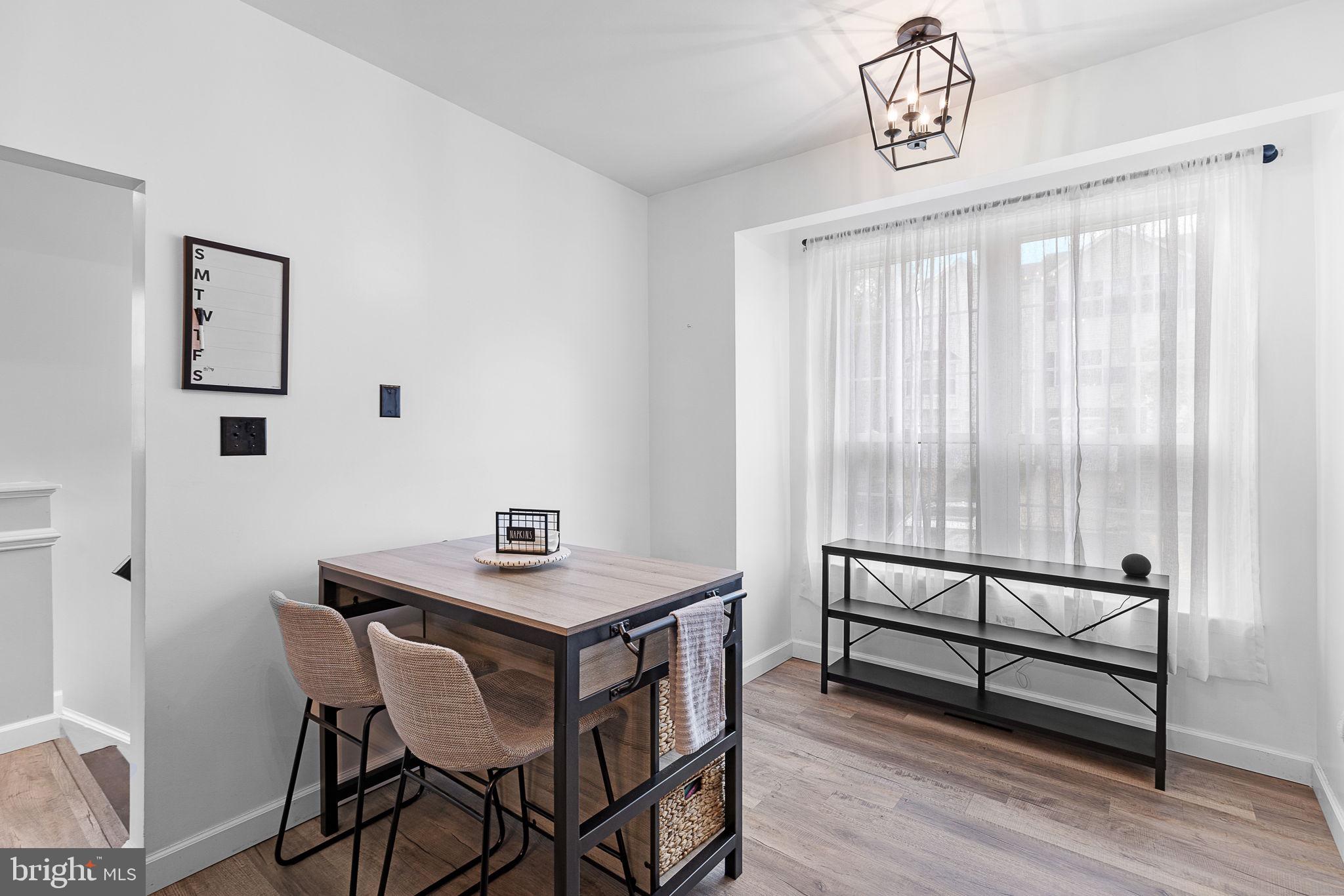 SUNNINGDALE MEADOWS - Residential