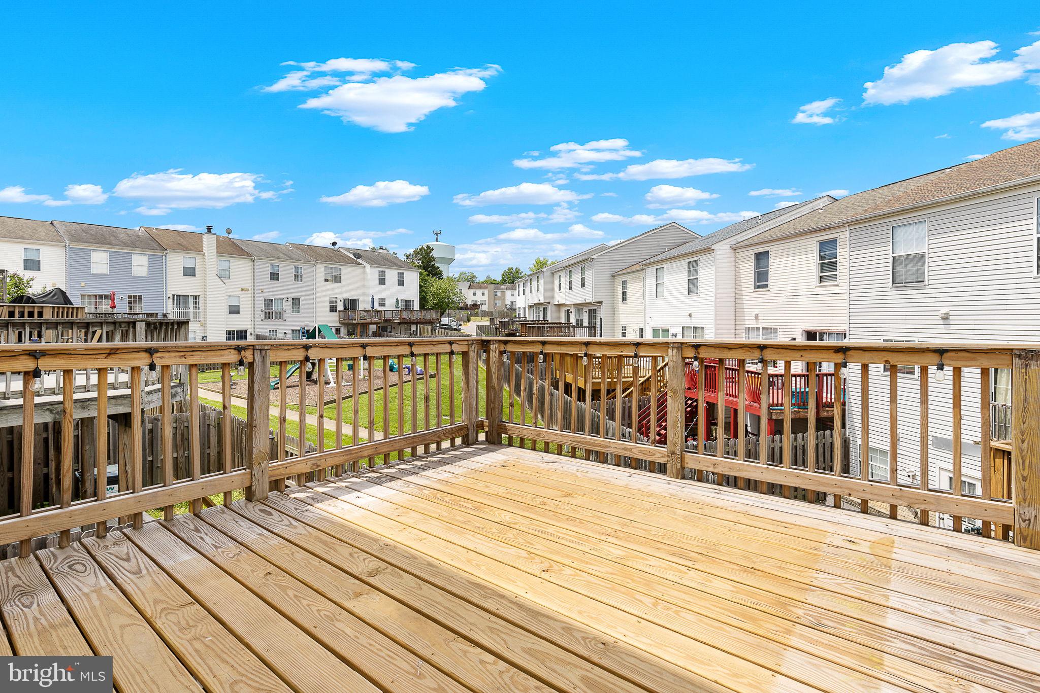 SUNNINGDALE MEADOWS - Residential