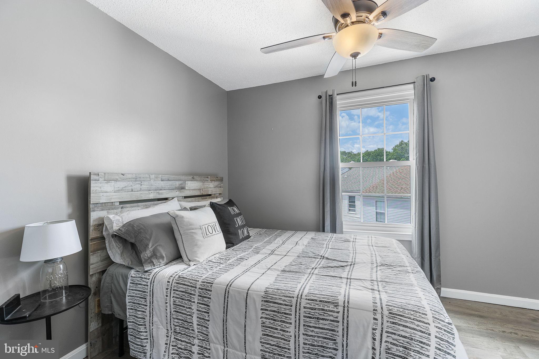 SUNNINGDALE MEADOWS - Residential