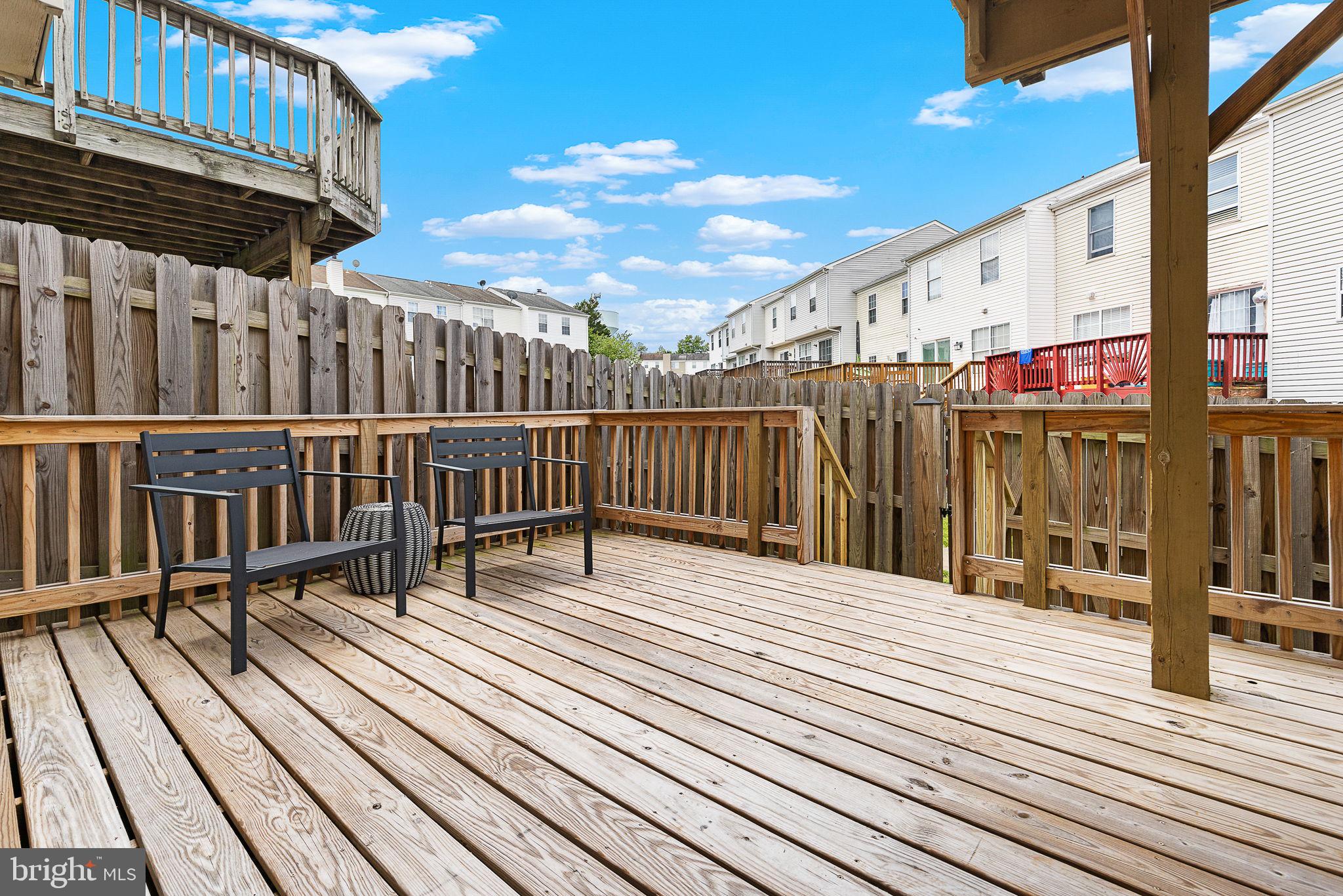 SUNNINGDALE MEADOWS - Residential