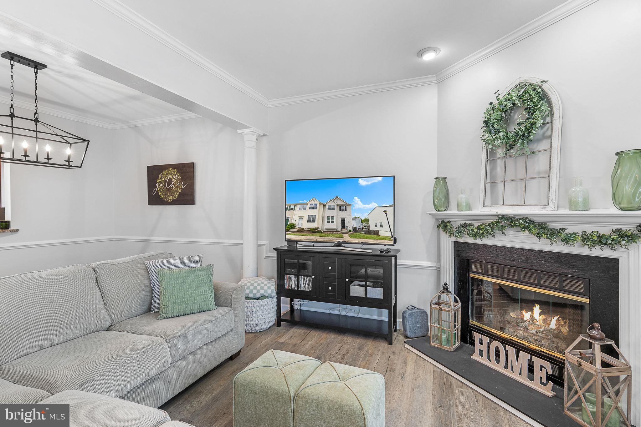 SUNNINGDALE MEADOWS - Residential