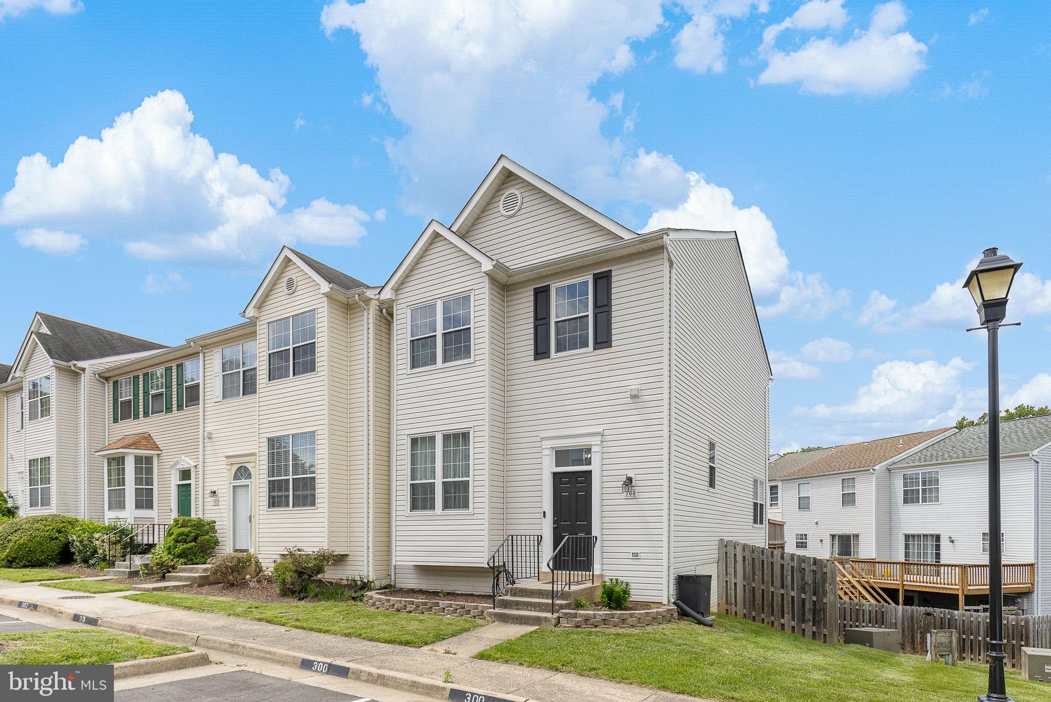 SUNNINGDALE MEADOWS - Residential