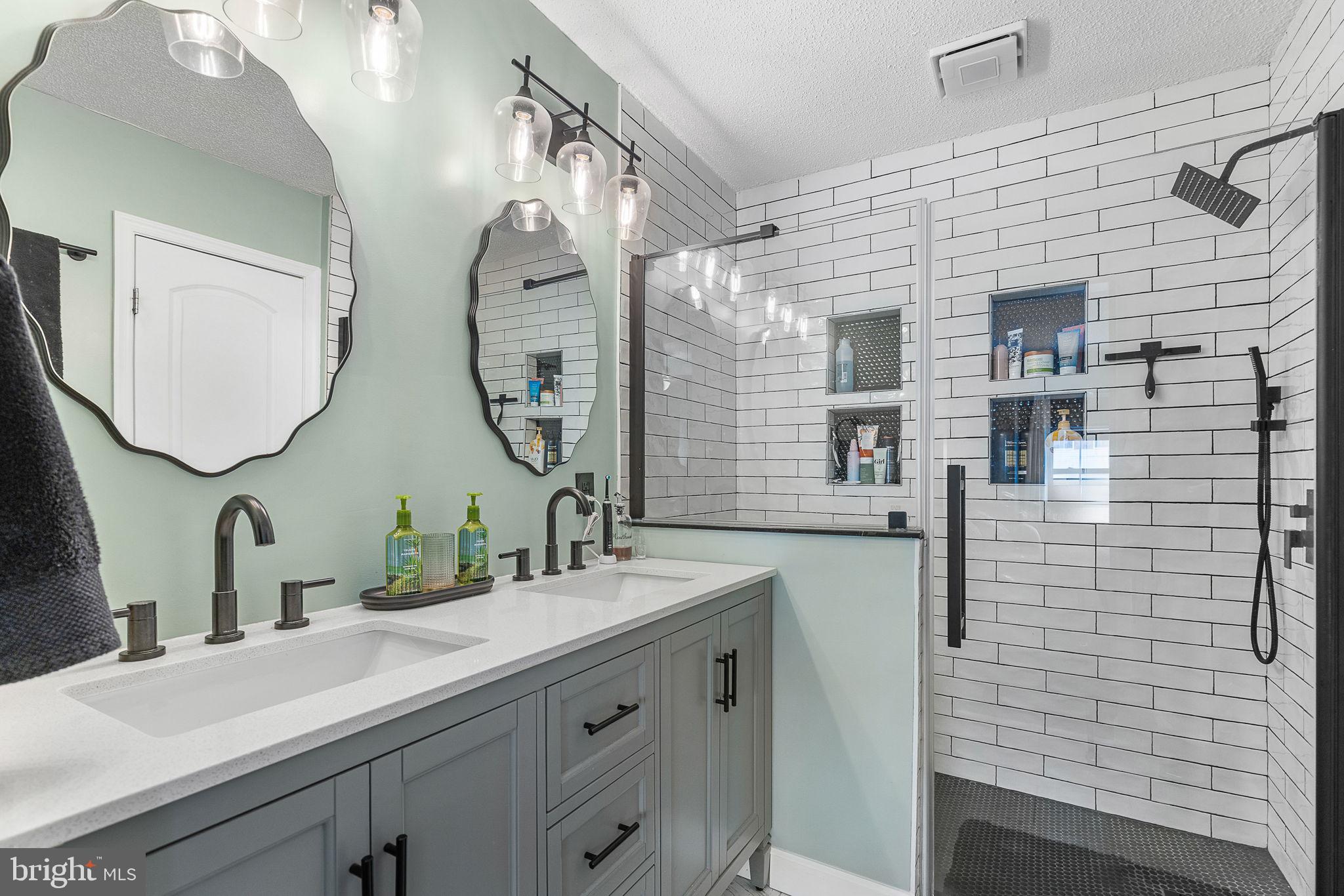 SUNNINGDALE MEADOWS - Residential