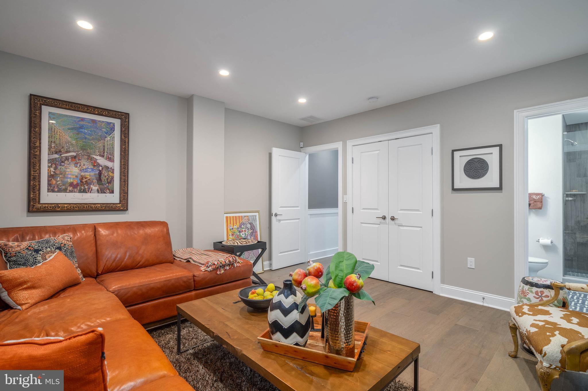 RITTENHOUSE SQUARE - Residential