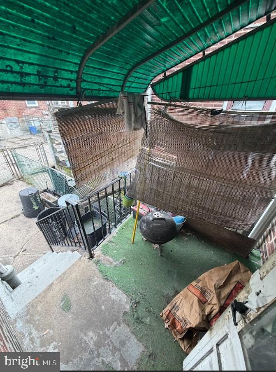 OXFORD CIRCLE - Residential