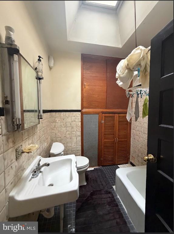 OXFORD CIRCLE - Residential