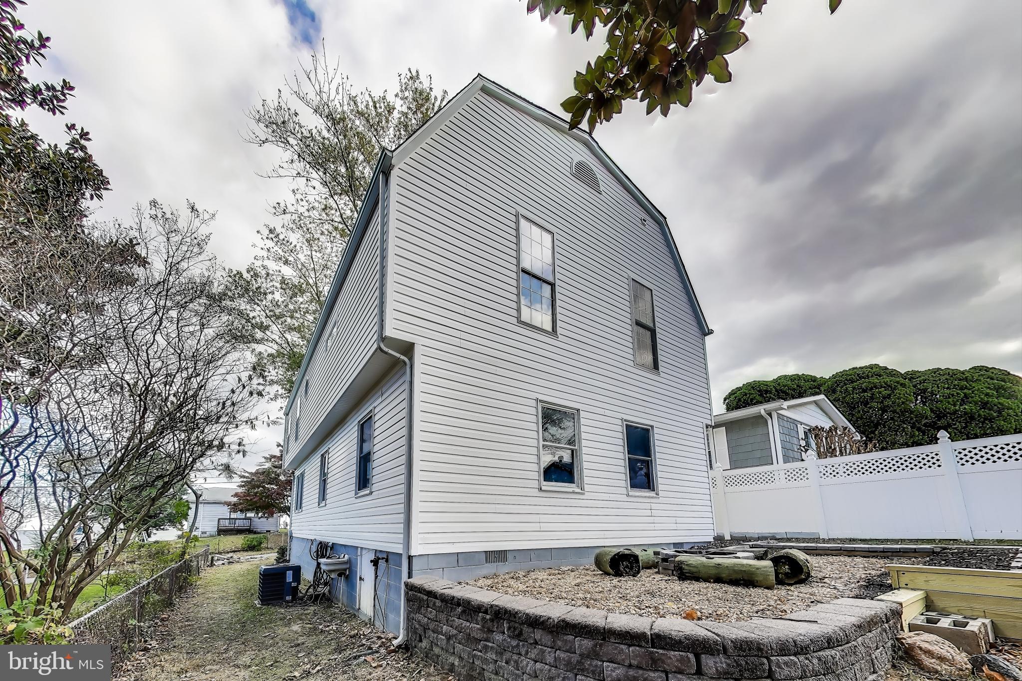 DARES BEACH - Residential Lease