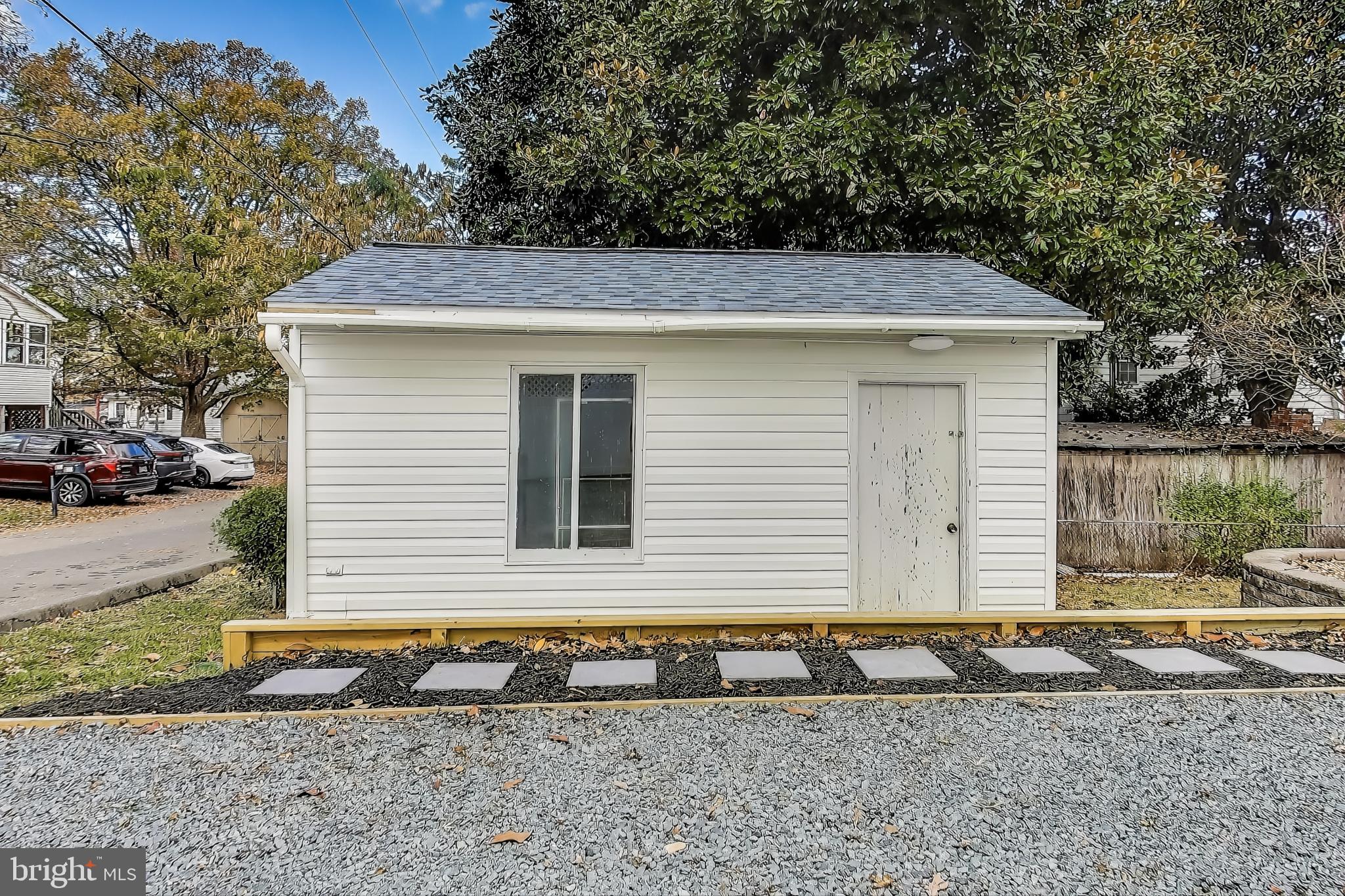 DARES BEACH - Residential Lease