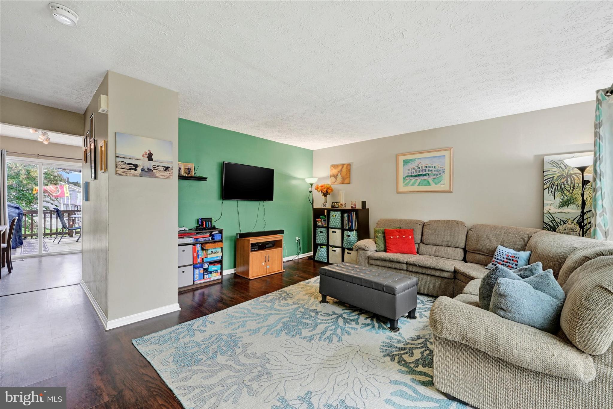 285 MAPLE WREATH COURT