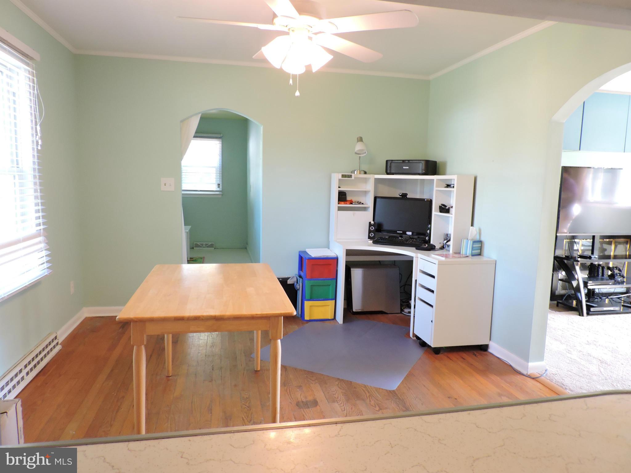 PEACOCK MANOR - Residential