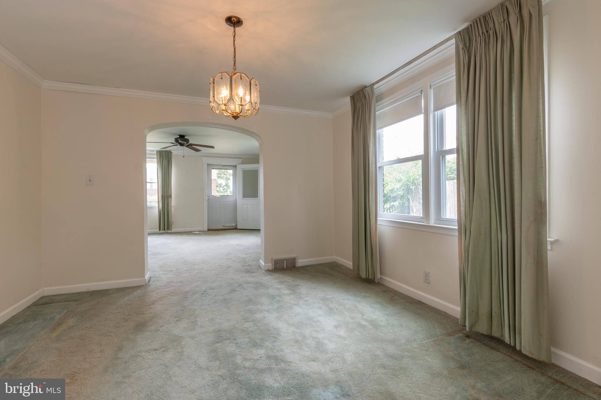 ROXBOROUGH - Residential