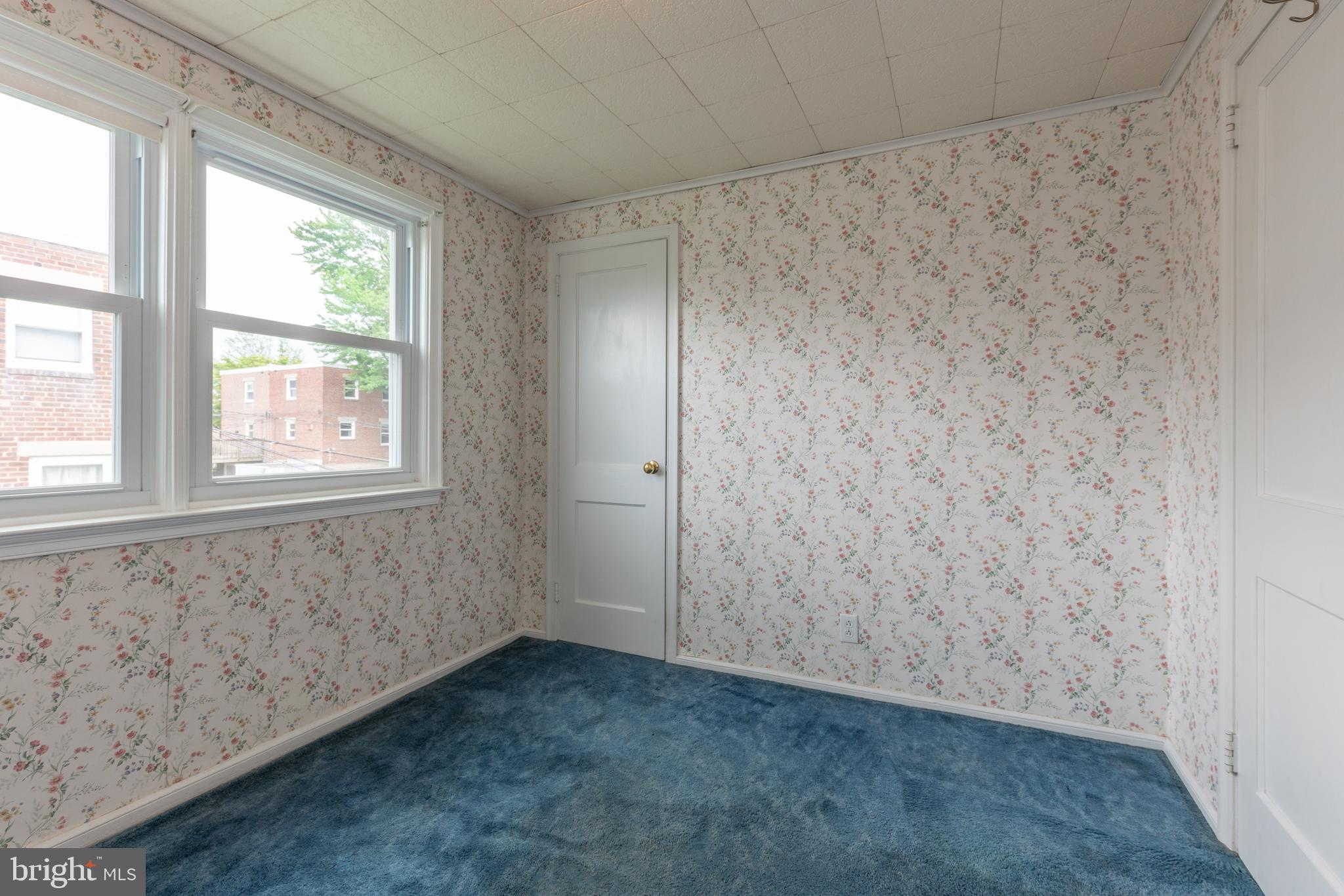 ROXBOROUGH - Residential