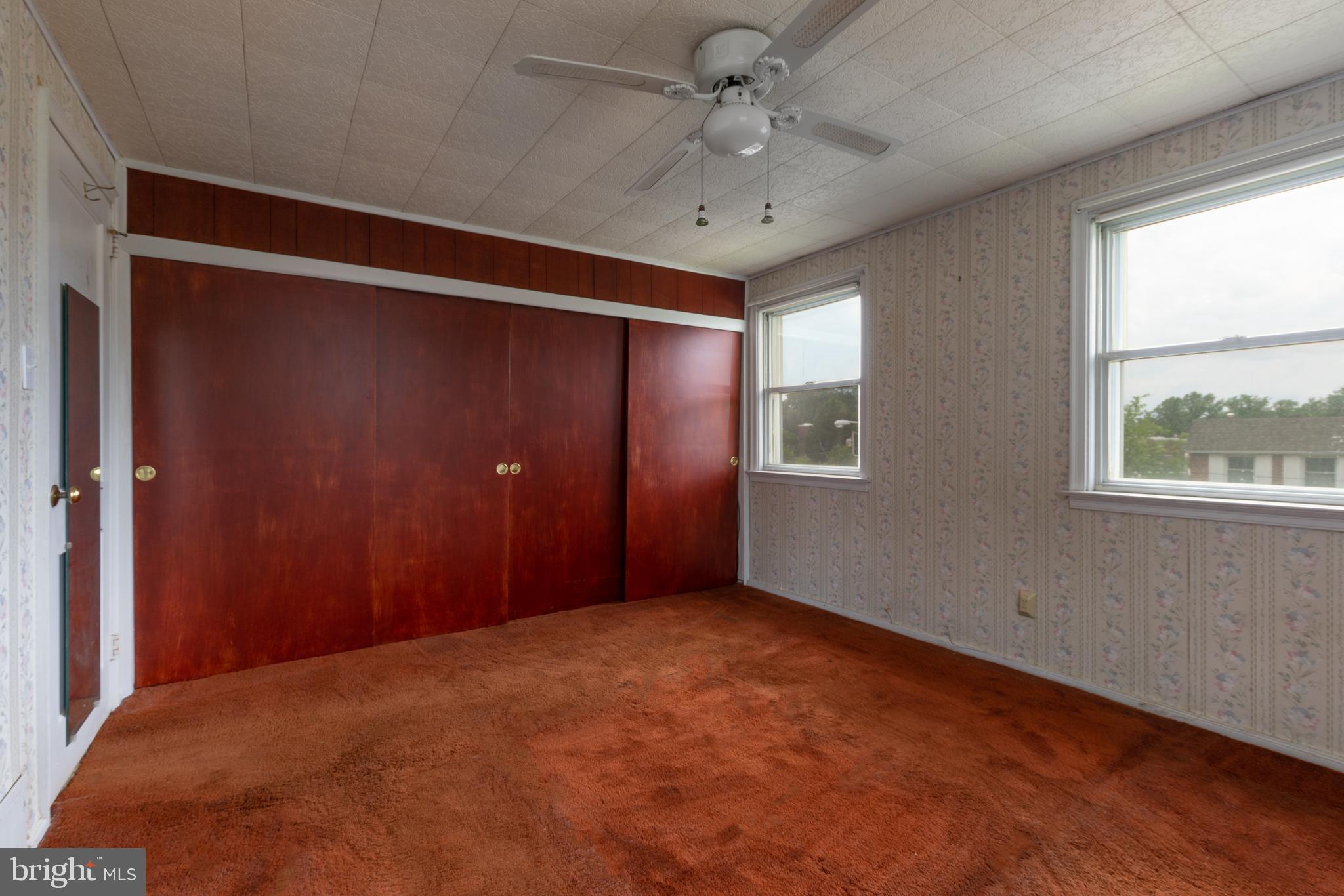 ROXBOROUGH - Residential