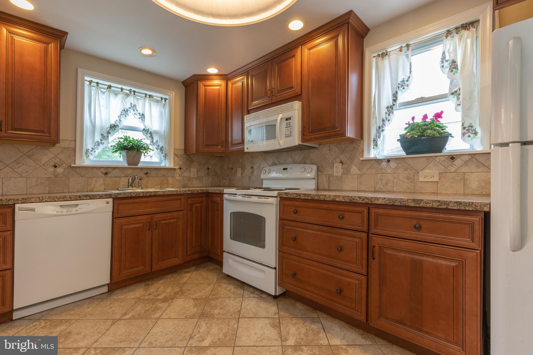 ROXBOROUGH - Residential