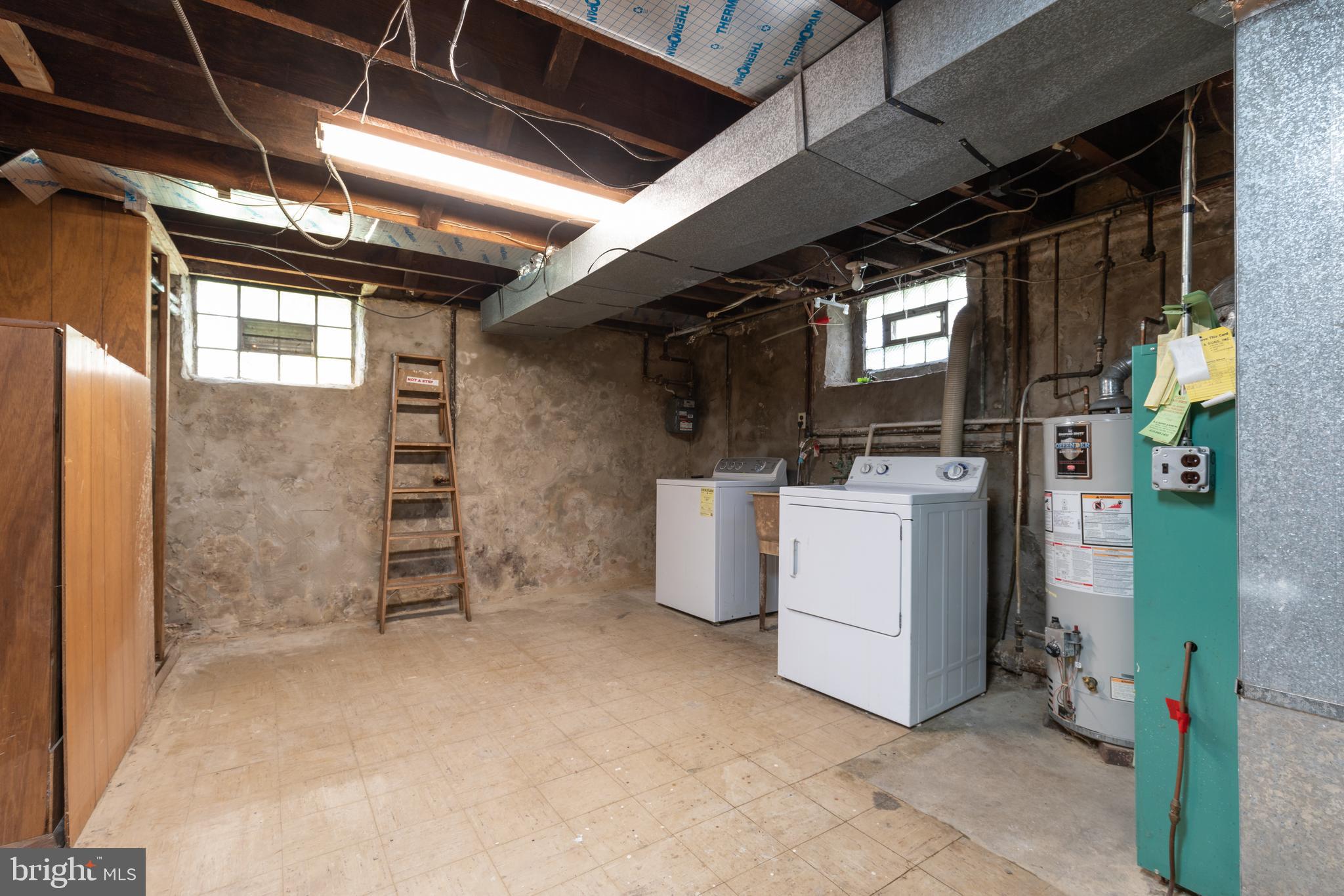 ROXBOROUGH - Residential