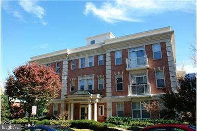 DAKOTA - Residential Lease