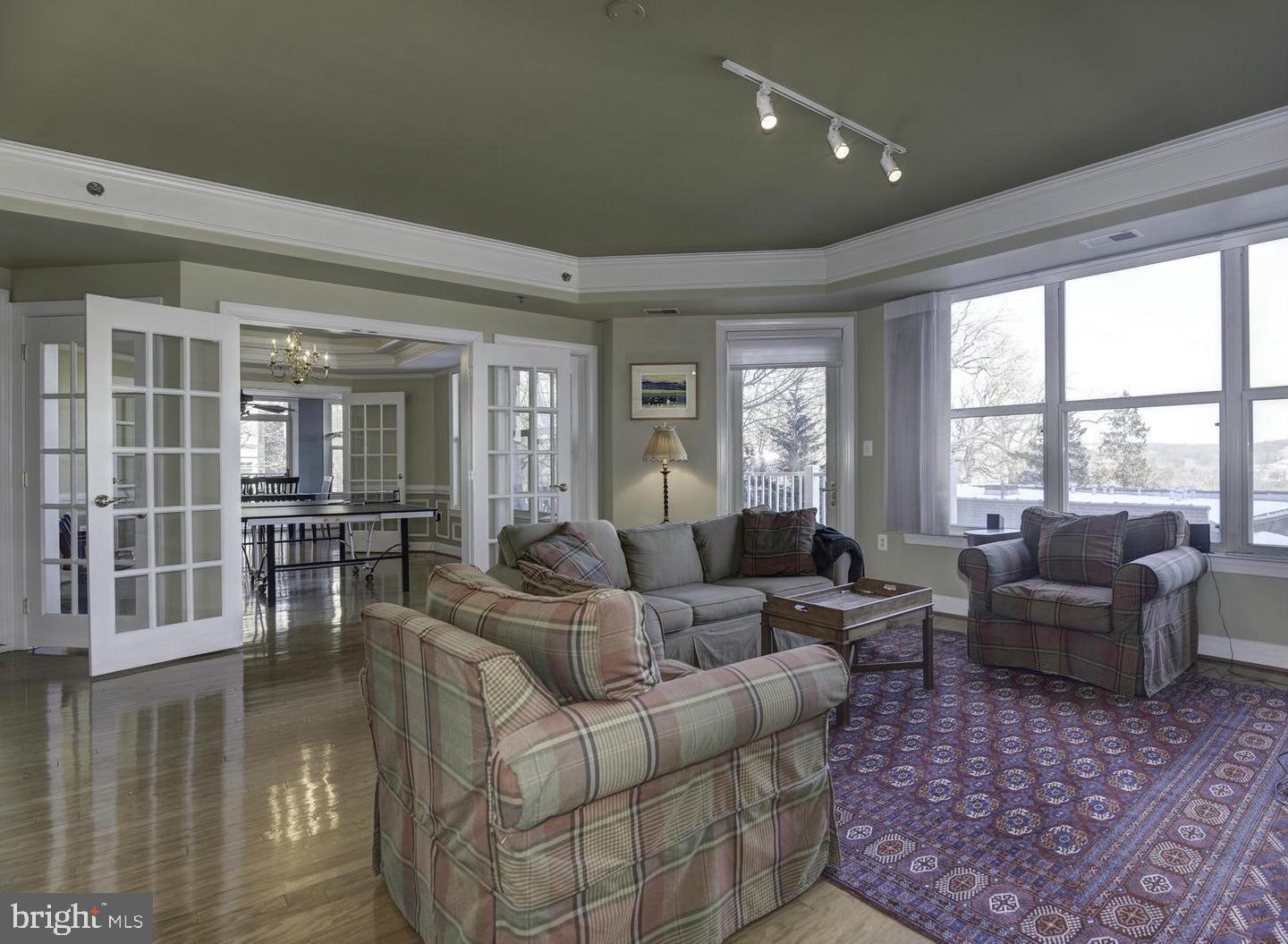 DAKOTA - Residential Lease