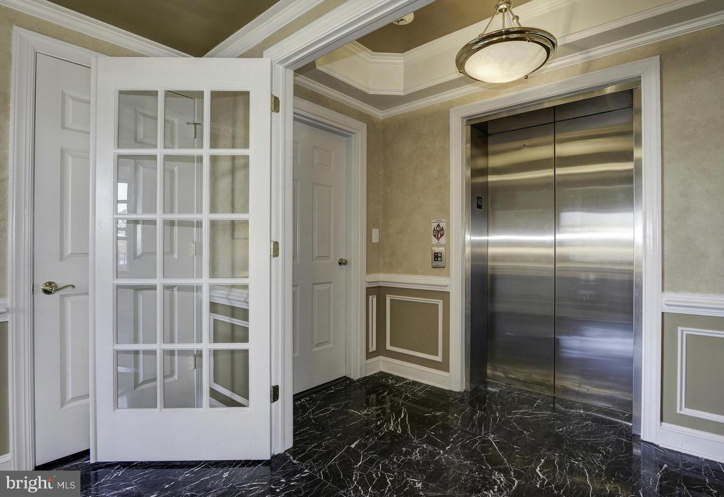 DAKOTA - Residential Lease