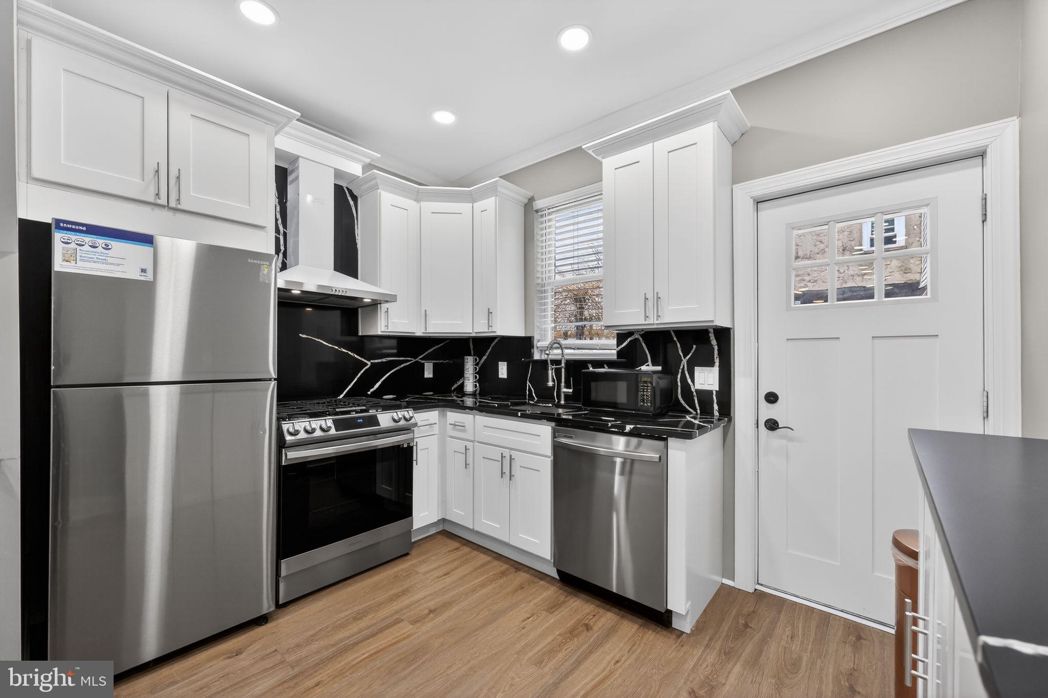 FISHTOWN - Residential Lease