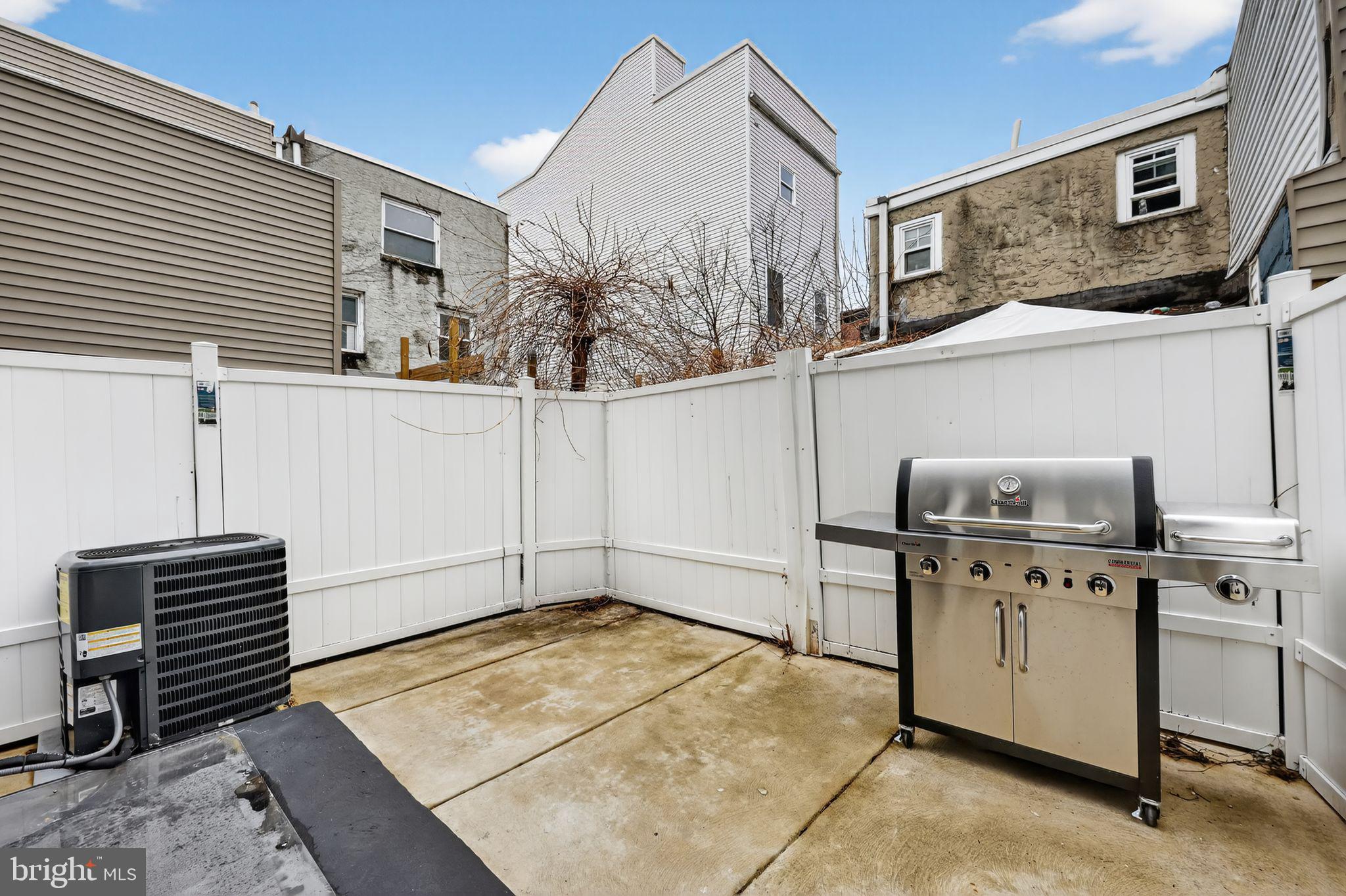 FISHTOWN - Residential Lease