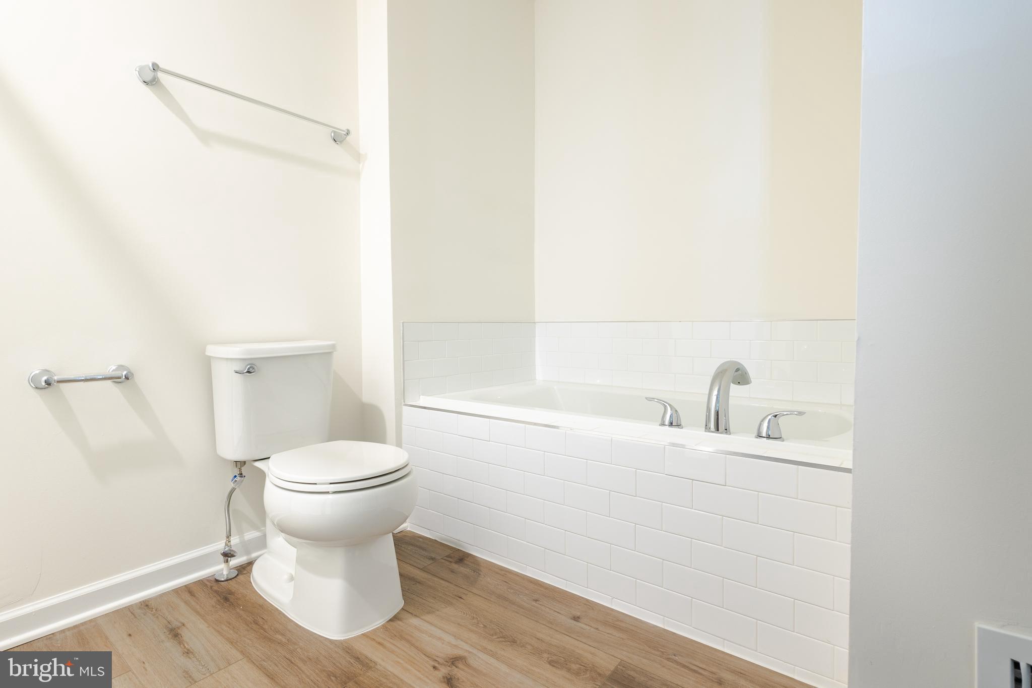 TOWNES AT TATE MANOR - Residential Lease