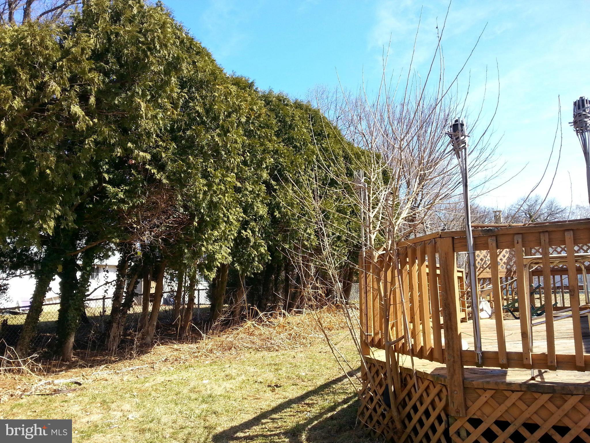 HILLENDALE FARMS - Residential