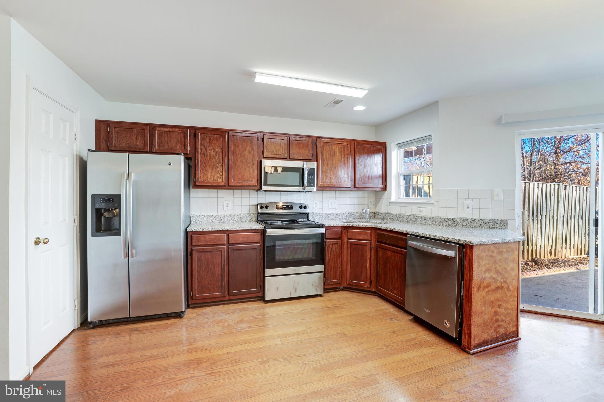 TRAILSIDE - Residential Lease