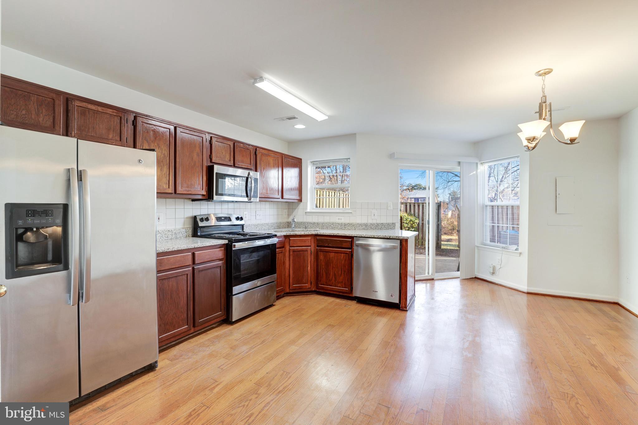 TRAILSIDE - Residential Lease