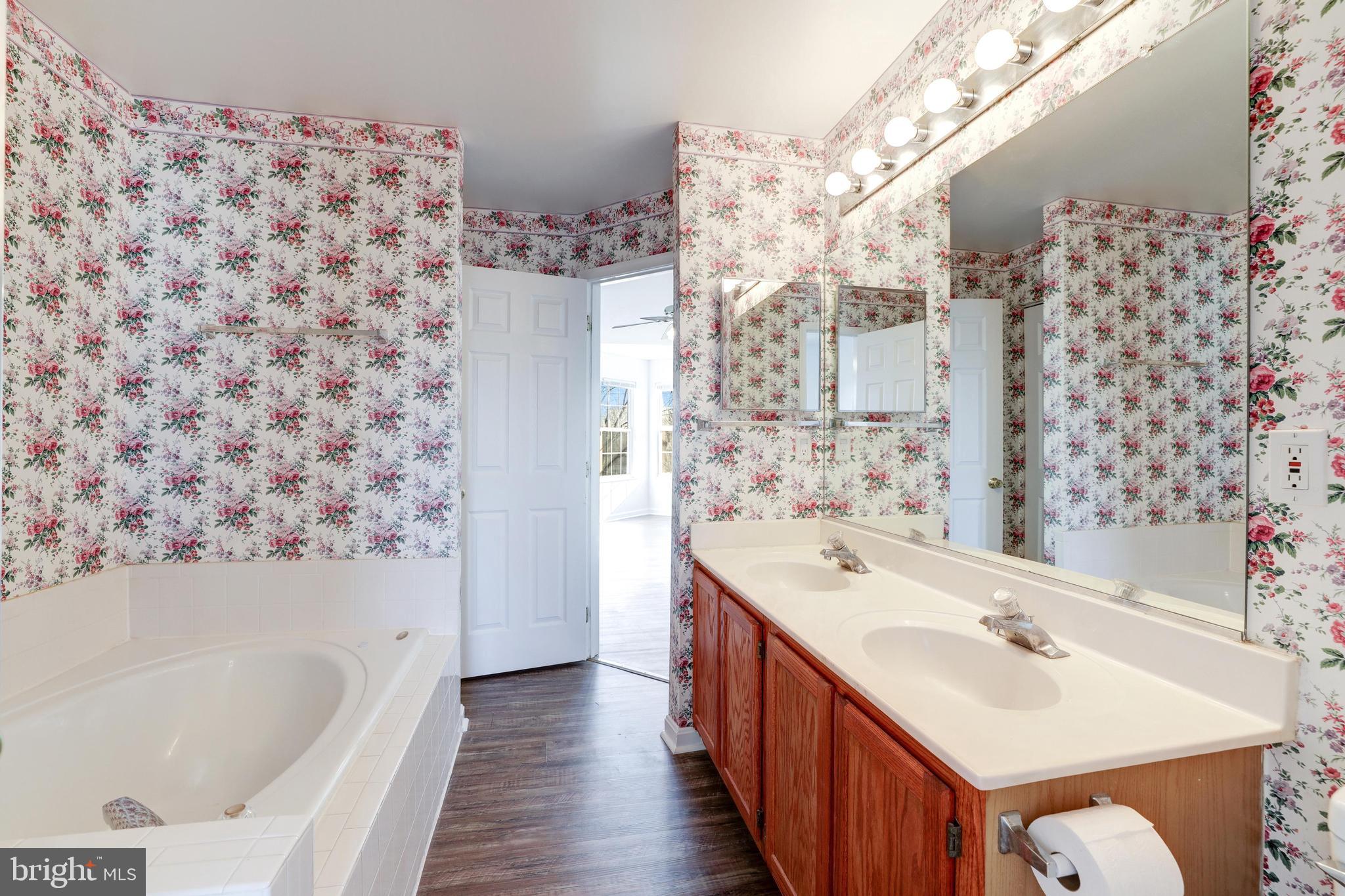 TRAILSIDE - Residential Lease