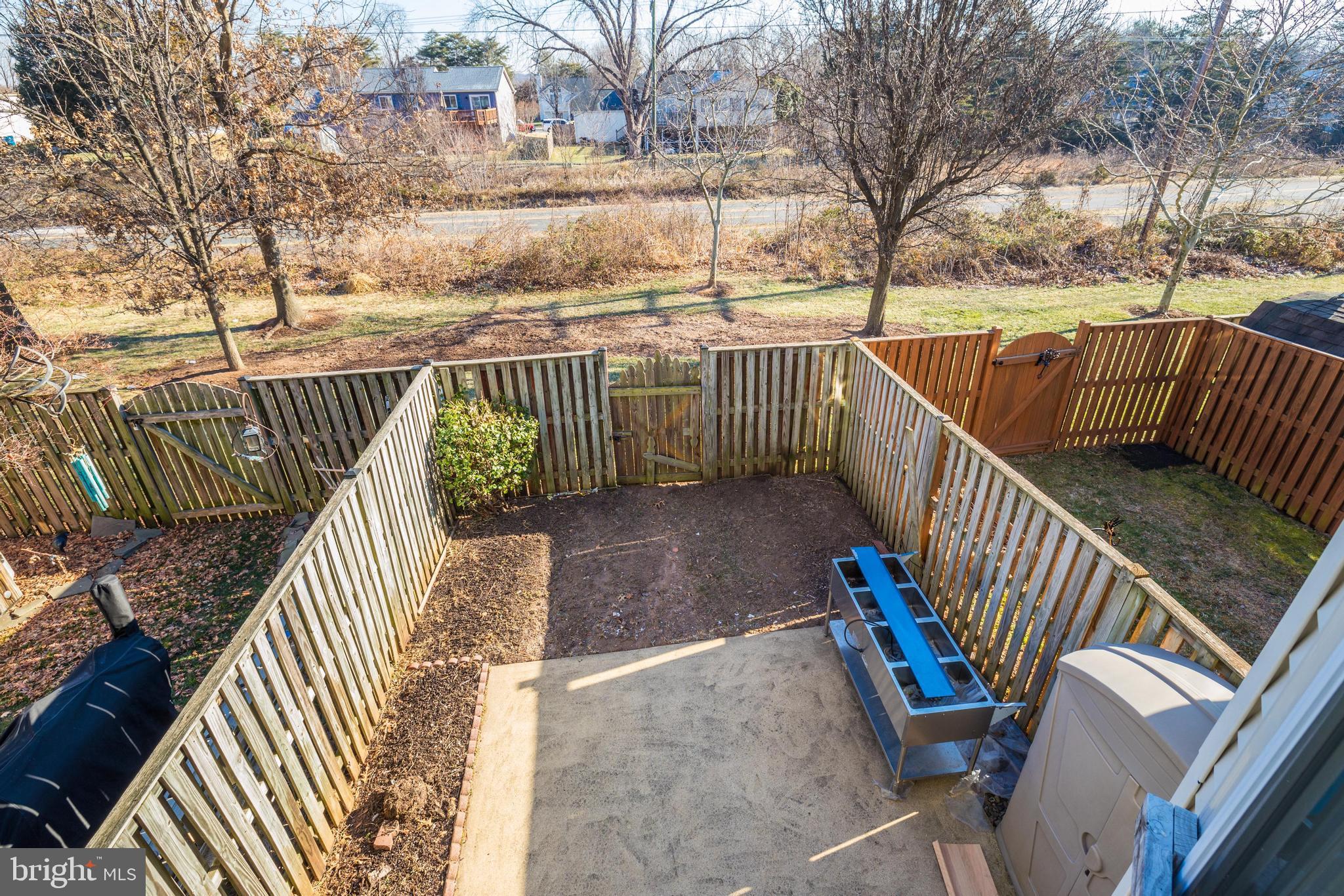 TRAILSIDE - Residential Lease