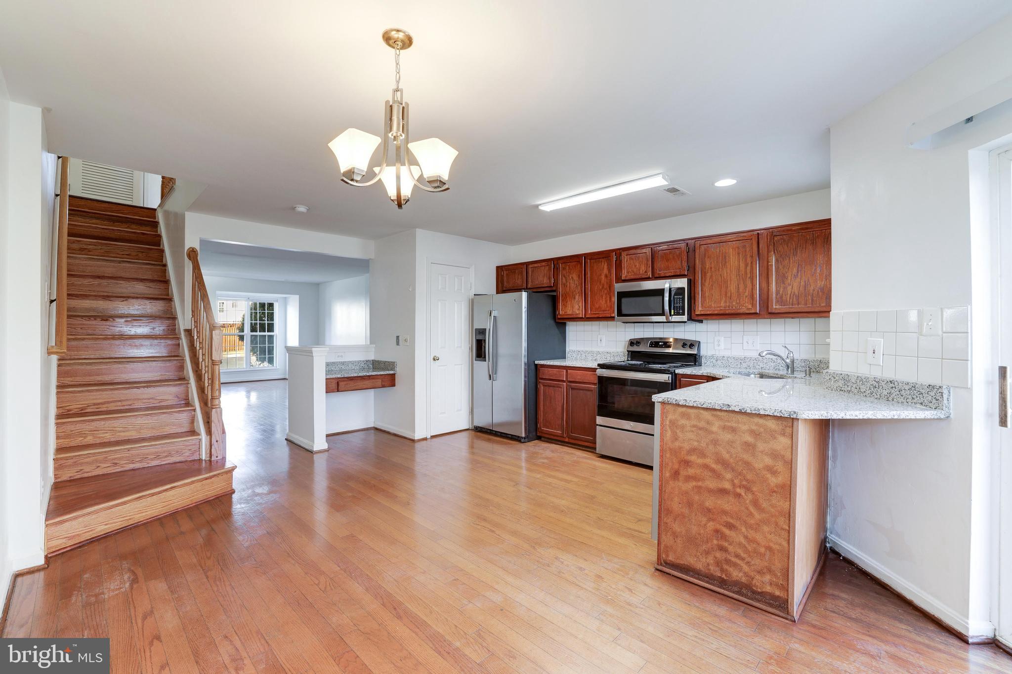 TRAILSIDE - Residential Lease