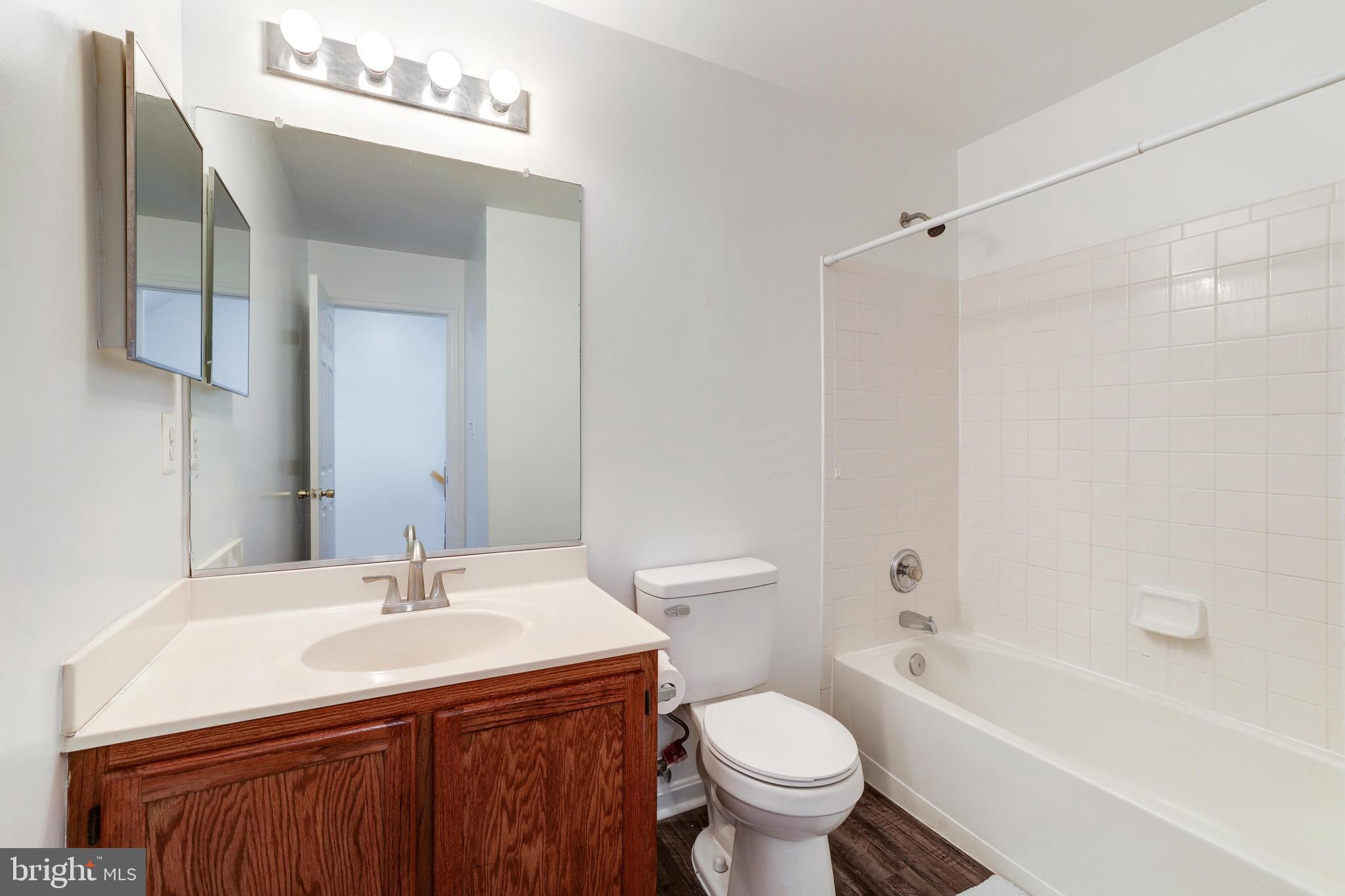 TRAILSIDE - Residential Lease