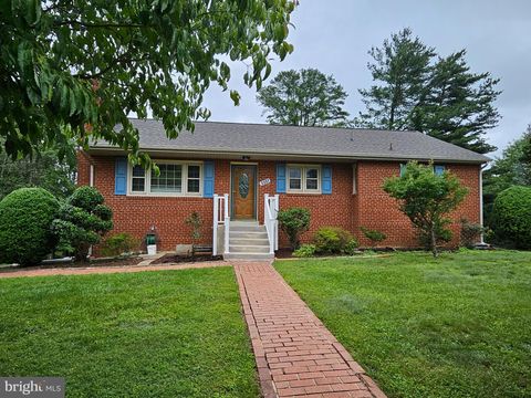 2337 HILL PLACE FALLS CHURCH VA 22043