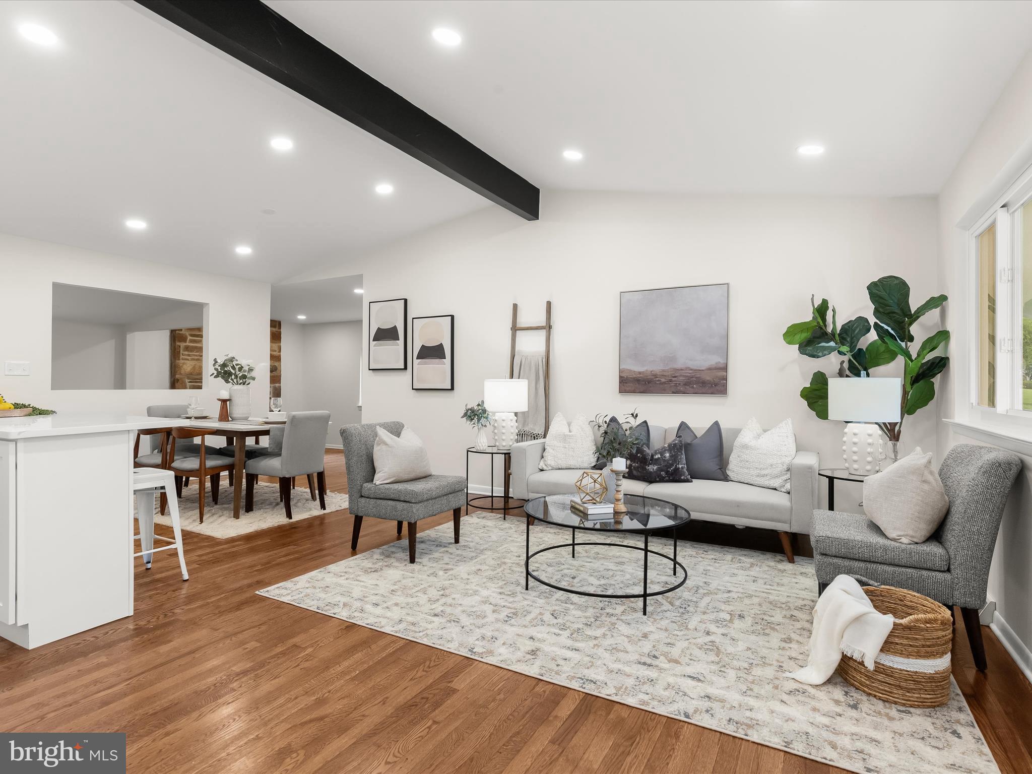 KINGS POINT - Residential