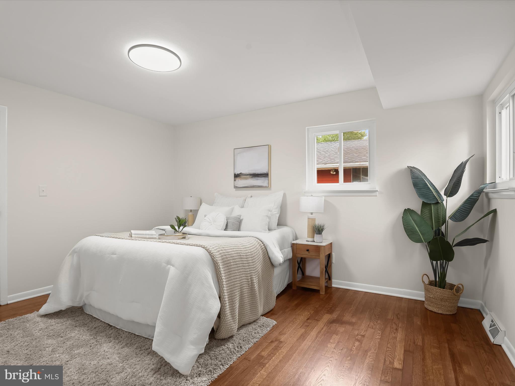 KINGS POINT - Residential