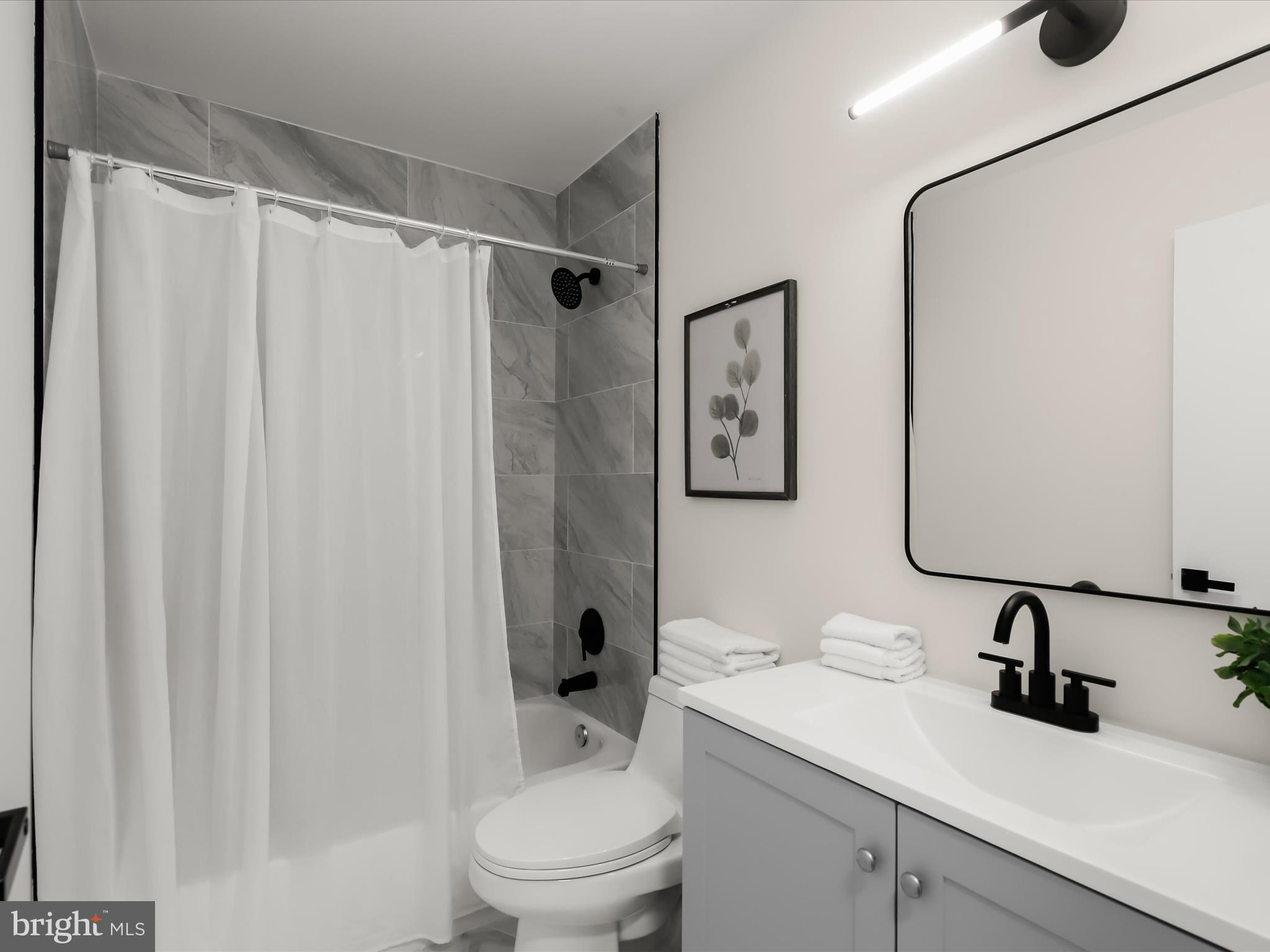 KINGS POINT - Residential