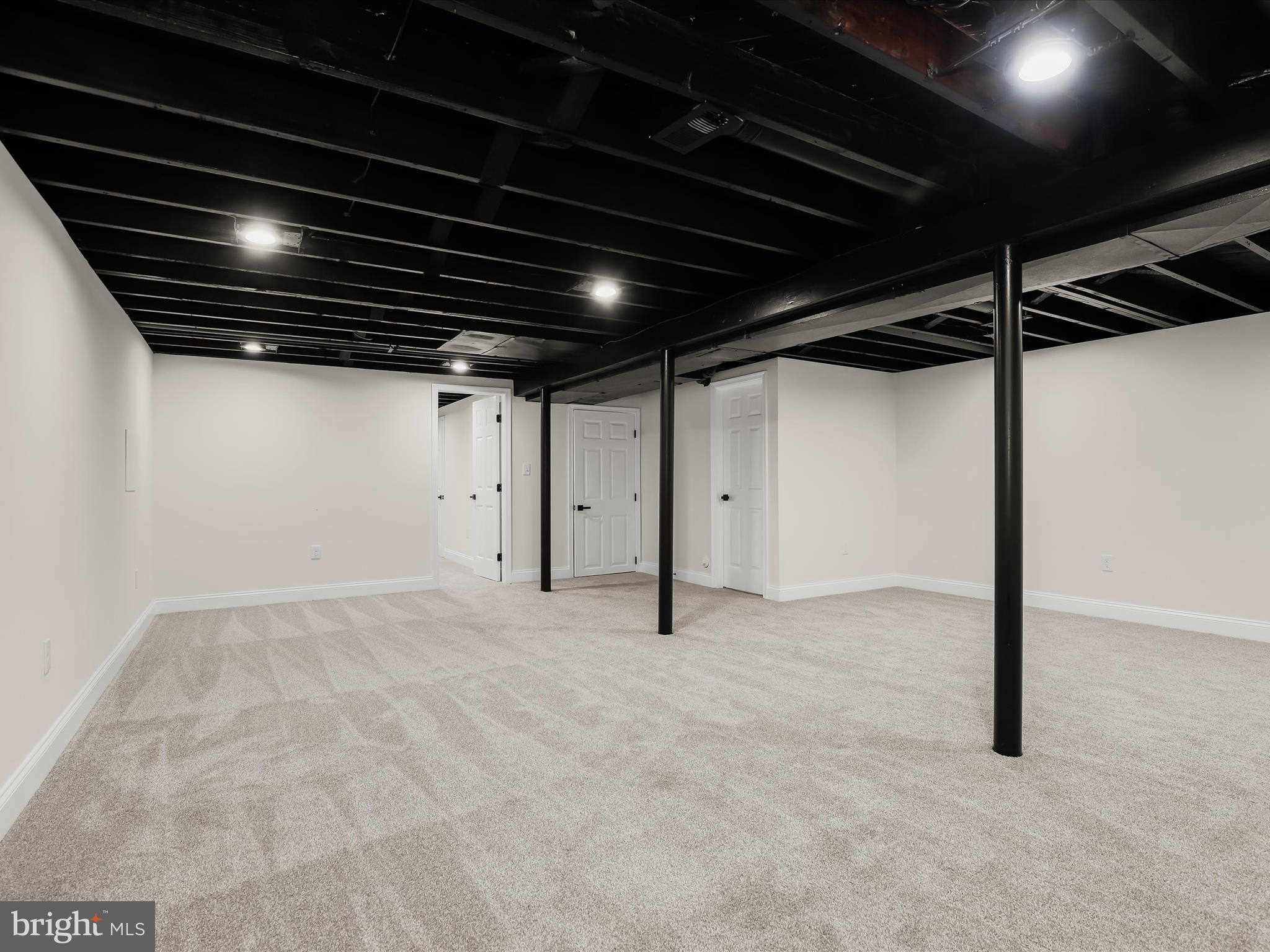 KINGS POINT - Residential