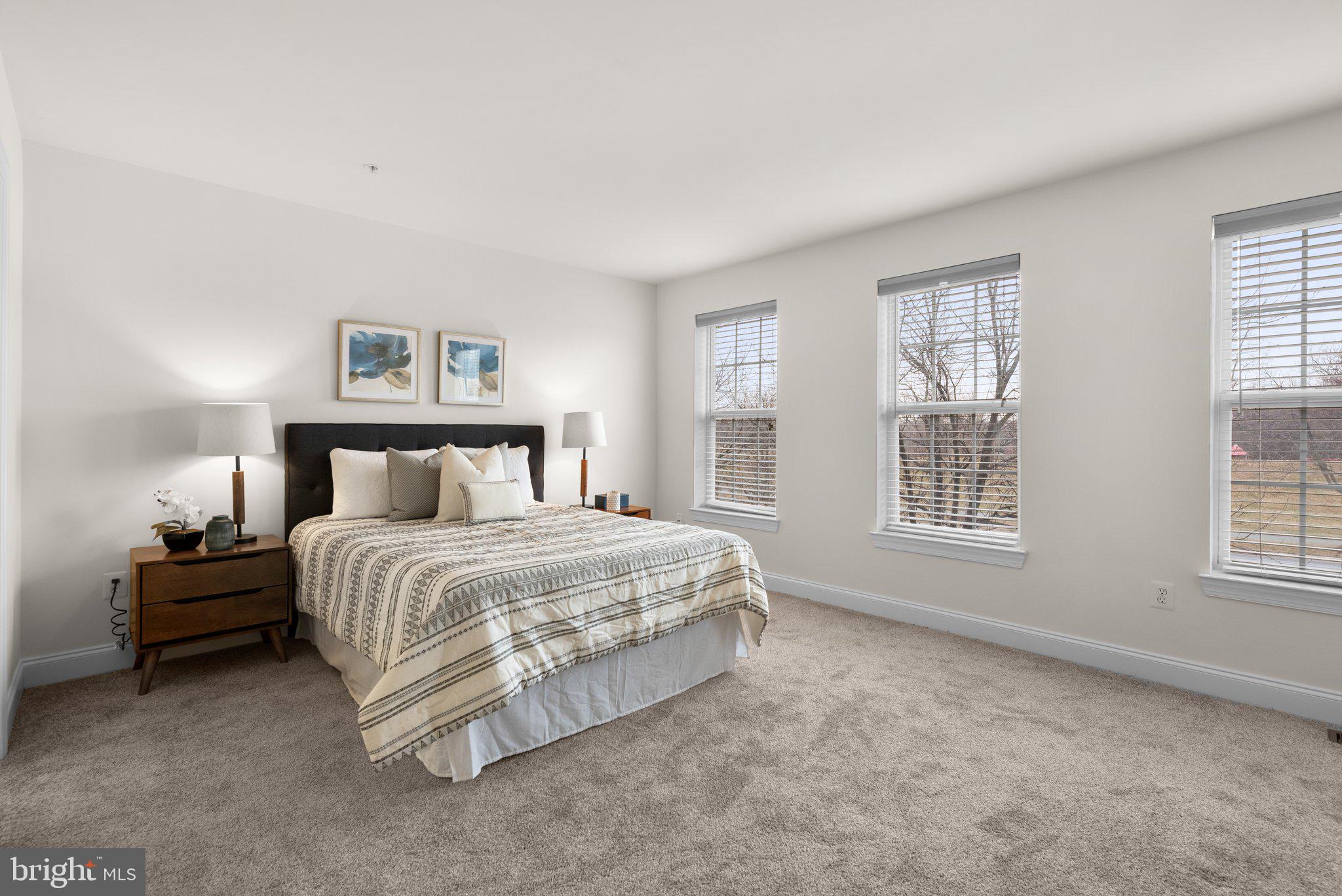 QUINCE ORCHARD PARK - Residential