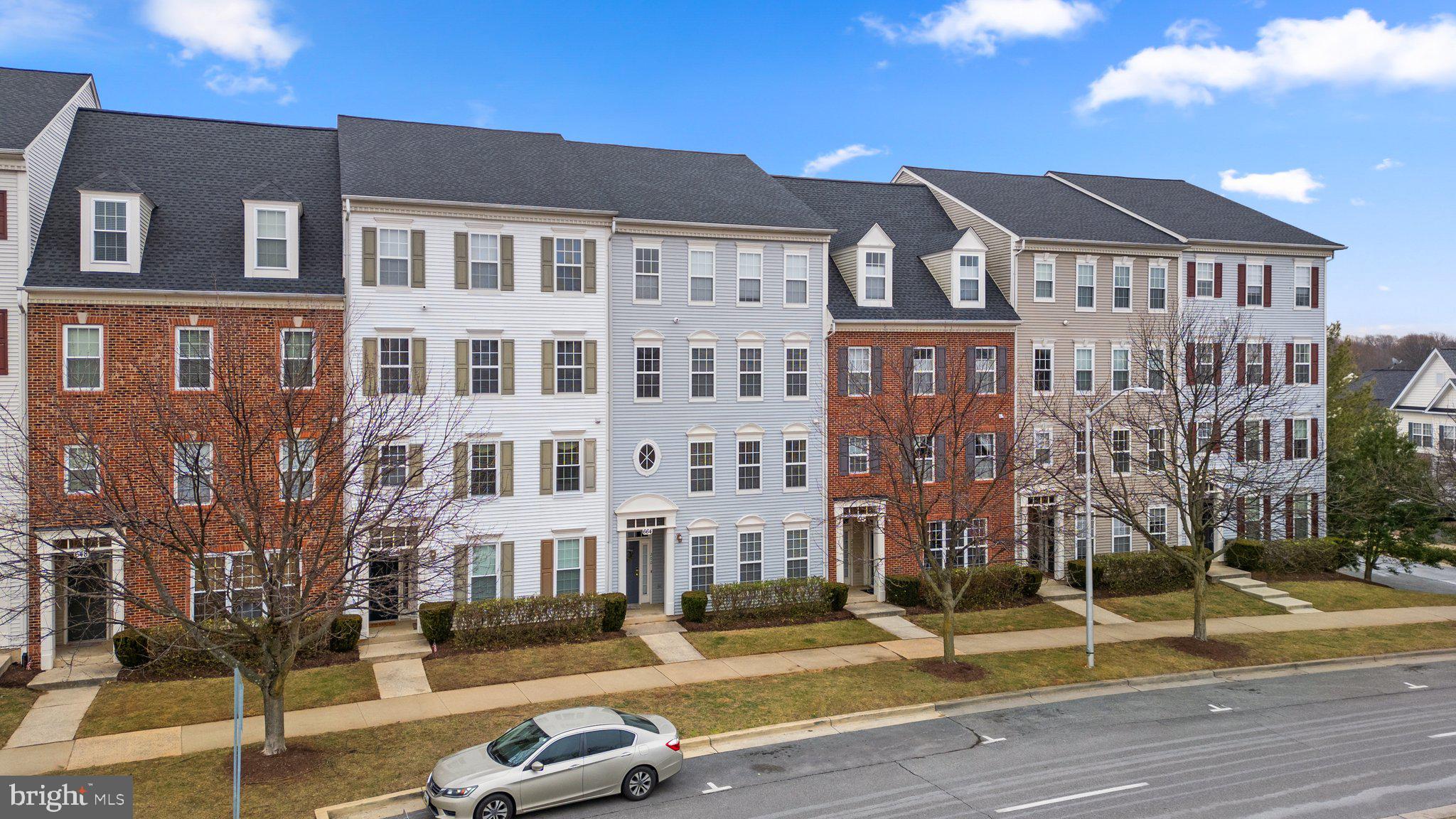 QUINCE ORCHARD PARK - Residential