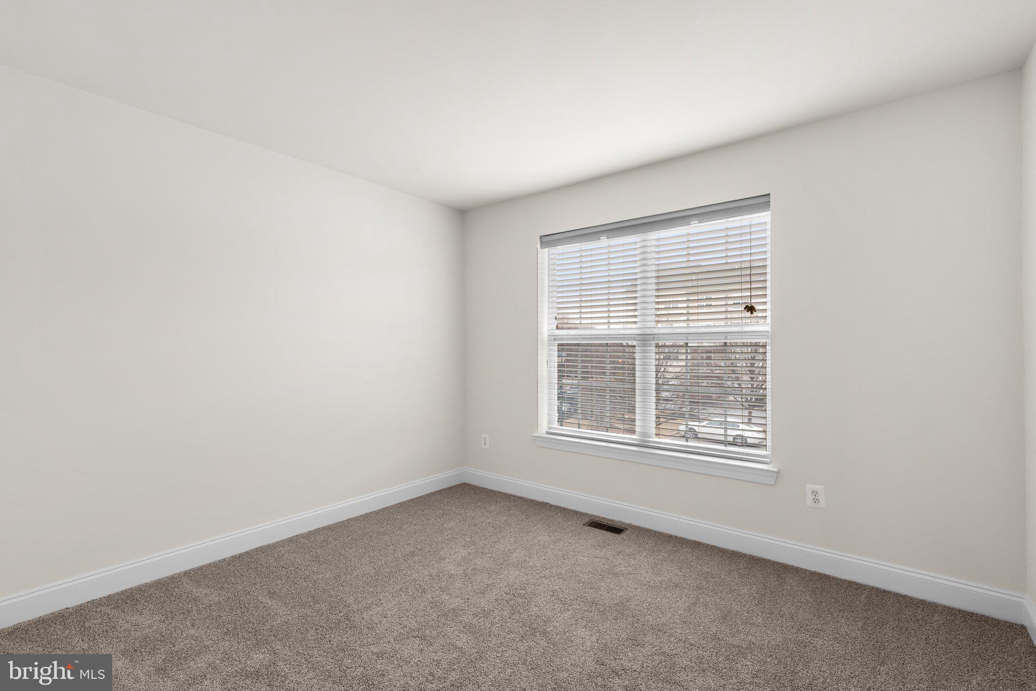 QUINCE ORCHARD PARK - Residential